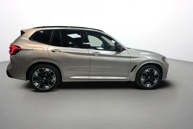 Bmw Ix3 image 9