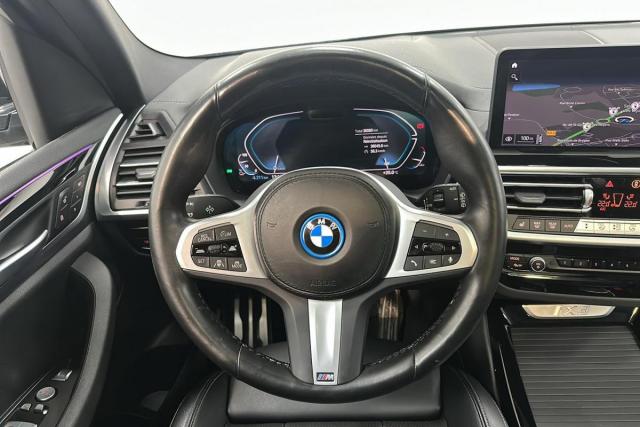 Bmw Ix3 image 4