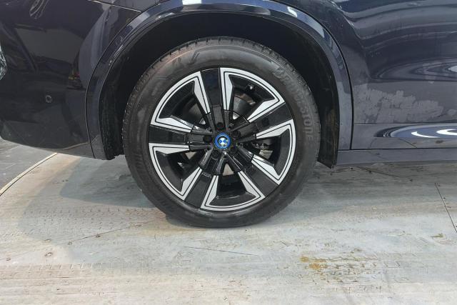 Bmw Ix3 image 8