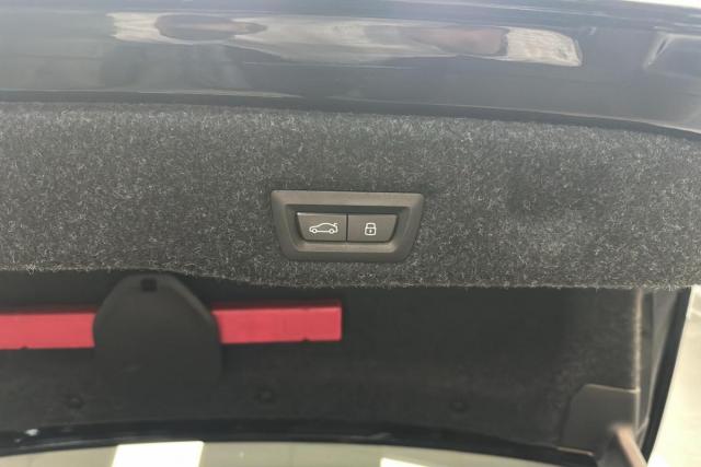 Bmw I5 image 4