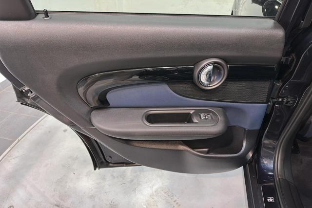 Mini Clubman image 5