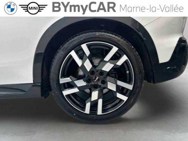 Mini Countryman image 2