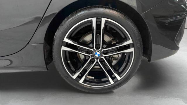 Bmw Série 1 image 2