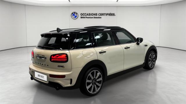 Mini Clubman image 2