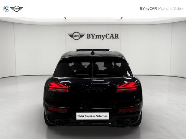 Mini Clubman image 2