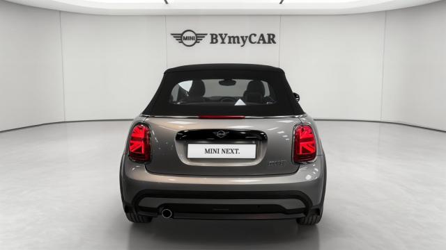 Mini Cabrio image 1