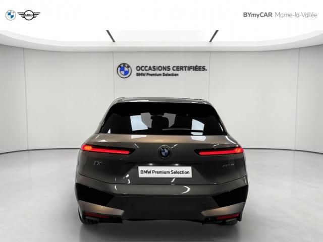 Bmw Ix image 8