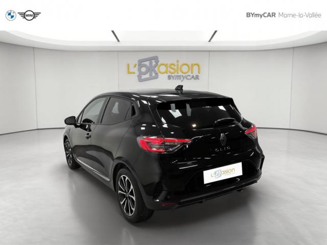 Renault Clio image 8