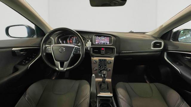 Volvo V40 Cross Country image 4
