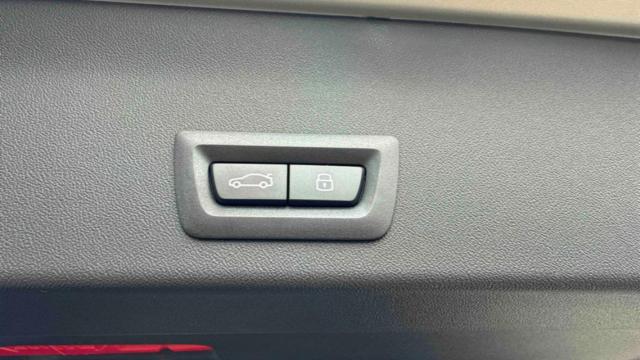 Bmw Ix3 image 2