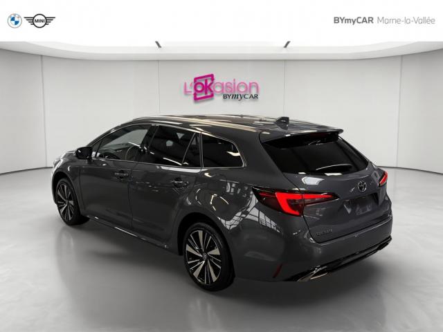 Toyota Corolla Touring Sports image 2