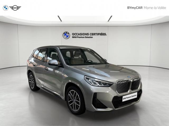 Bmw Ix1 image 7