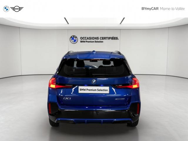 Bmw Ix1 image 8