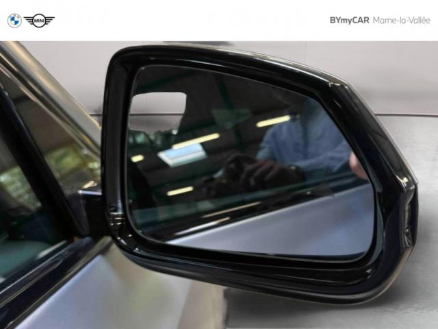 Bmw Ix1 image 3