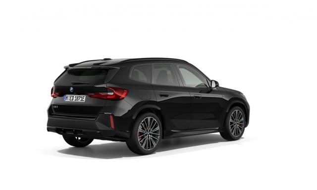 Bmw Ix1 image 8