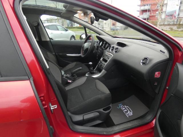 Peugeot 308 image 6