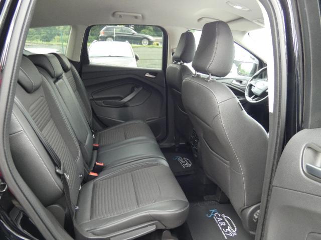 Ford Kuga image 8