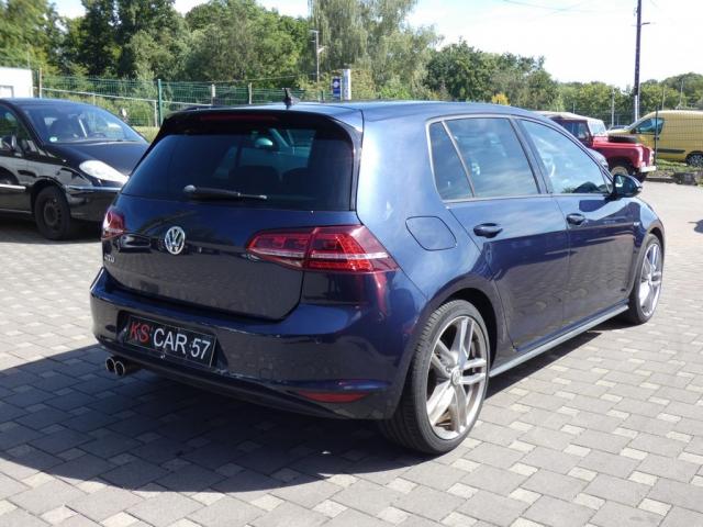 Volkswagen Golf image 9