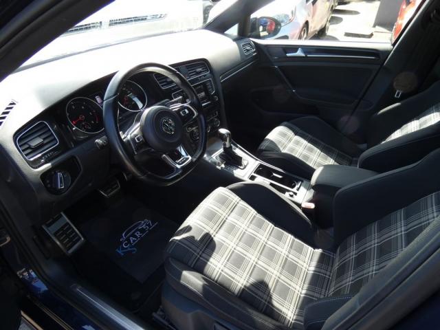 Volkswagen Golf image 6
