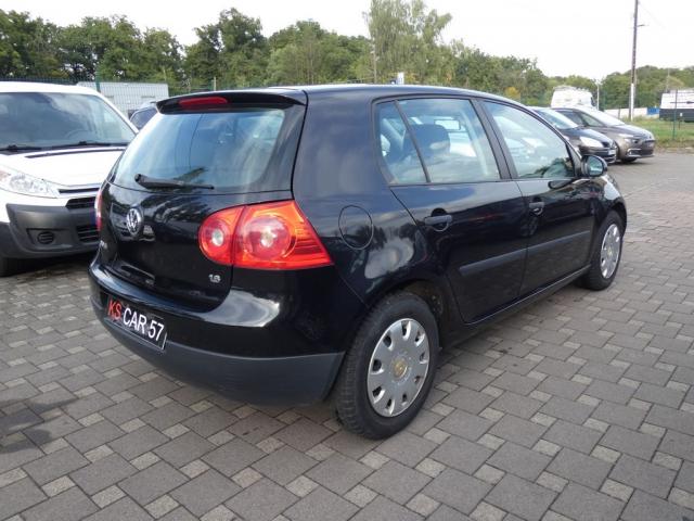 Volkswagen Golf image 8