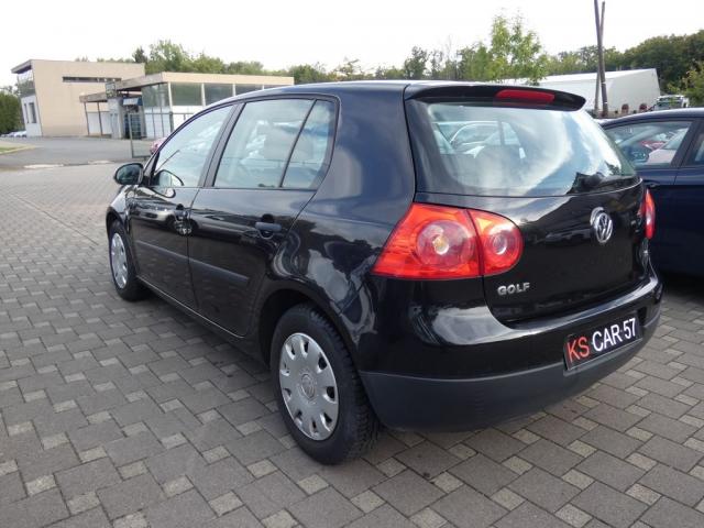 Volkswagen Golf image 9