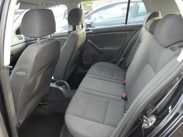 Volkswagen Golf image 7