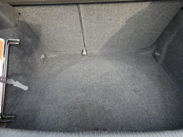 Volkswagen Golf image 6