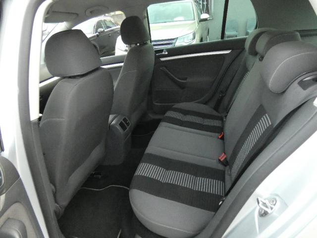 Volkswagen Golf image 2