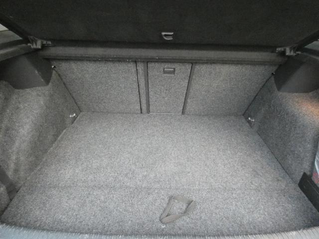 Volkswagen Golf image 7