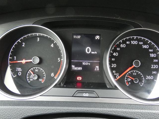 Volkswagen Golf image 9