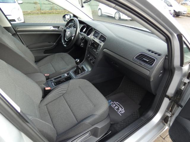 Volkswagen Golf image 1