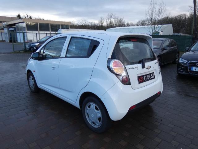 Chevrolet Spark image 1