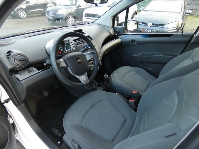 Chevrolet Spark image 9