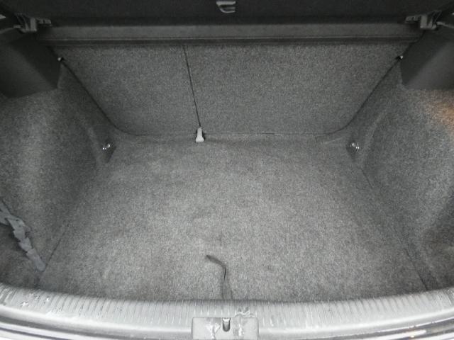 Volkswagen Golf image 8