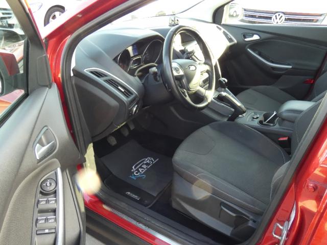 Ford Focus image 2