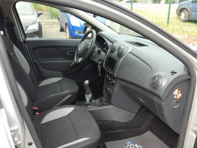 Dacia Sandero image 1
