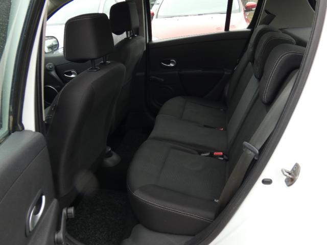 Renault Clio image 6