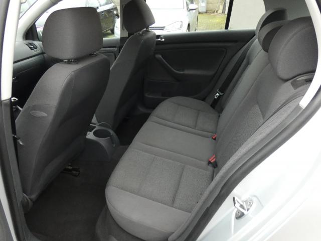 Volkswagen Golf image 4
