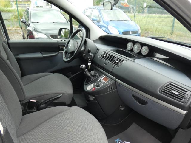 Peugeot 807 image 3