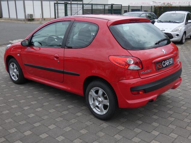 Peugeot 206+ image 8