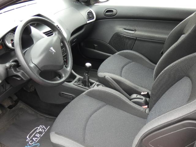 Peugeot 206+ image 4