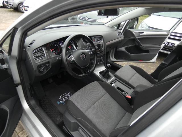 Volkswagen Golf image 6