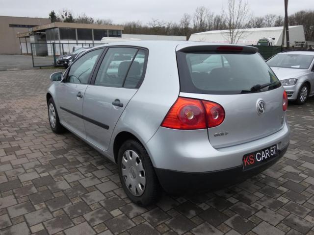 Volkswagen Golf image 6