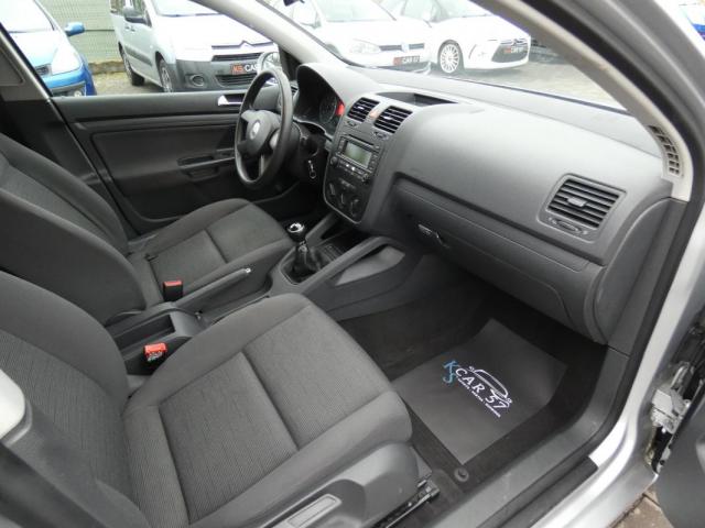 Volkswagen Golf image 8