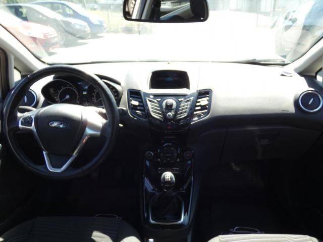 Ford Fiesta image 2