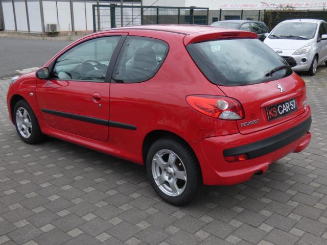Peugeot 206+ image 1