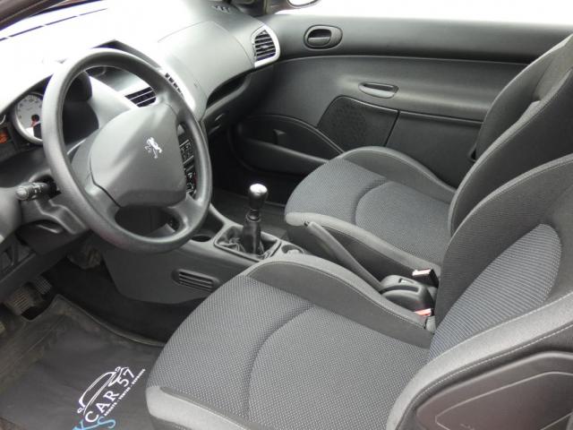 Peugeot 206+ image 5