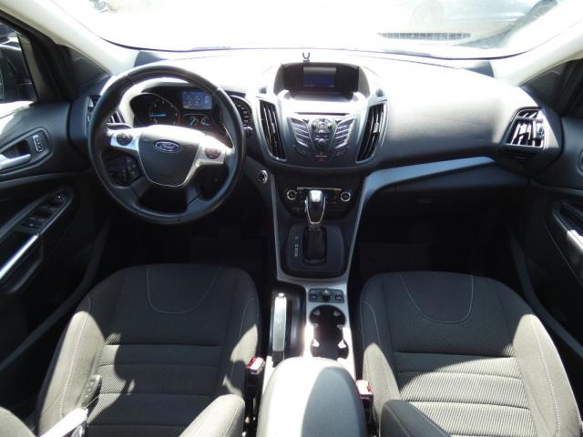 Ford Kuga image 4