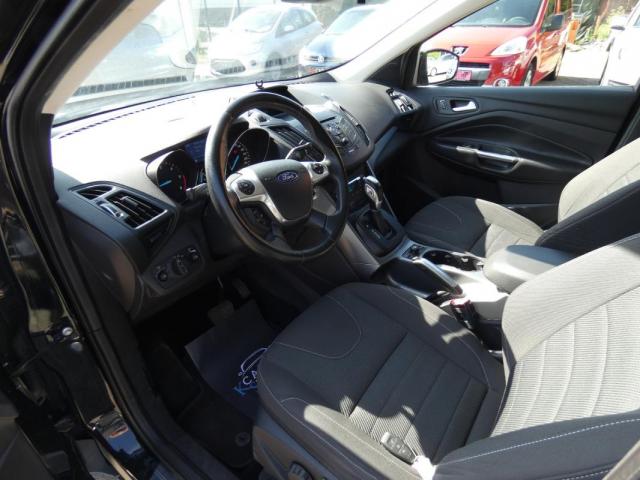 Ford Kuga image 5