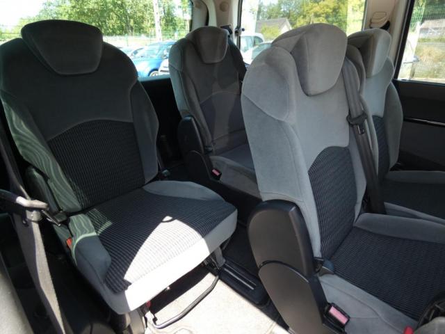 Citroen C8 image 2